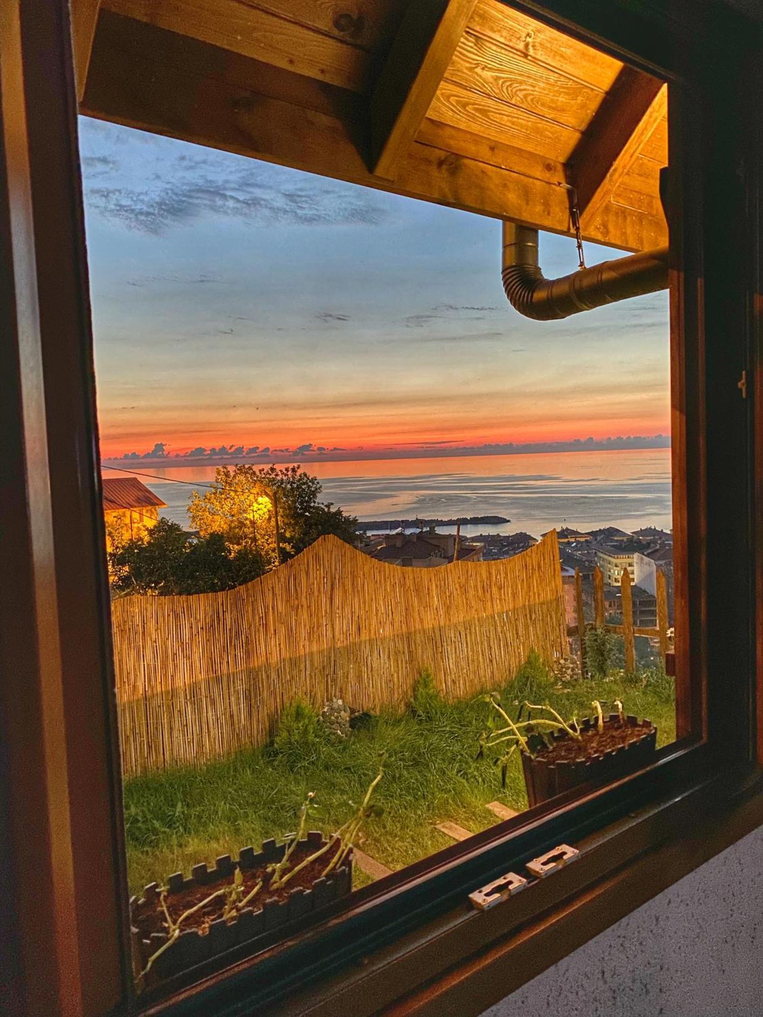 Lavinya Suit Bungalov Rize Exteriör bild