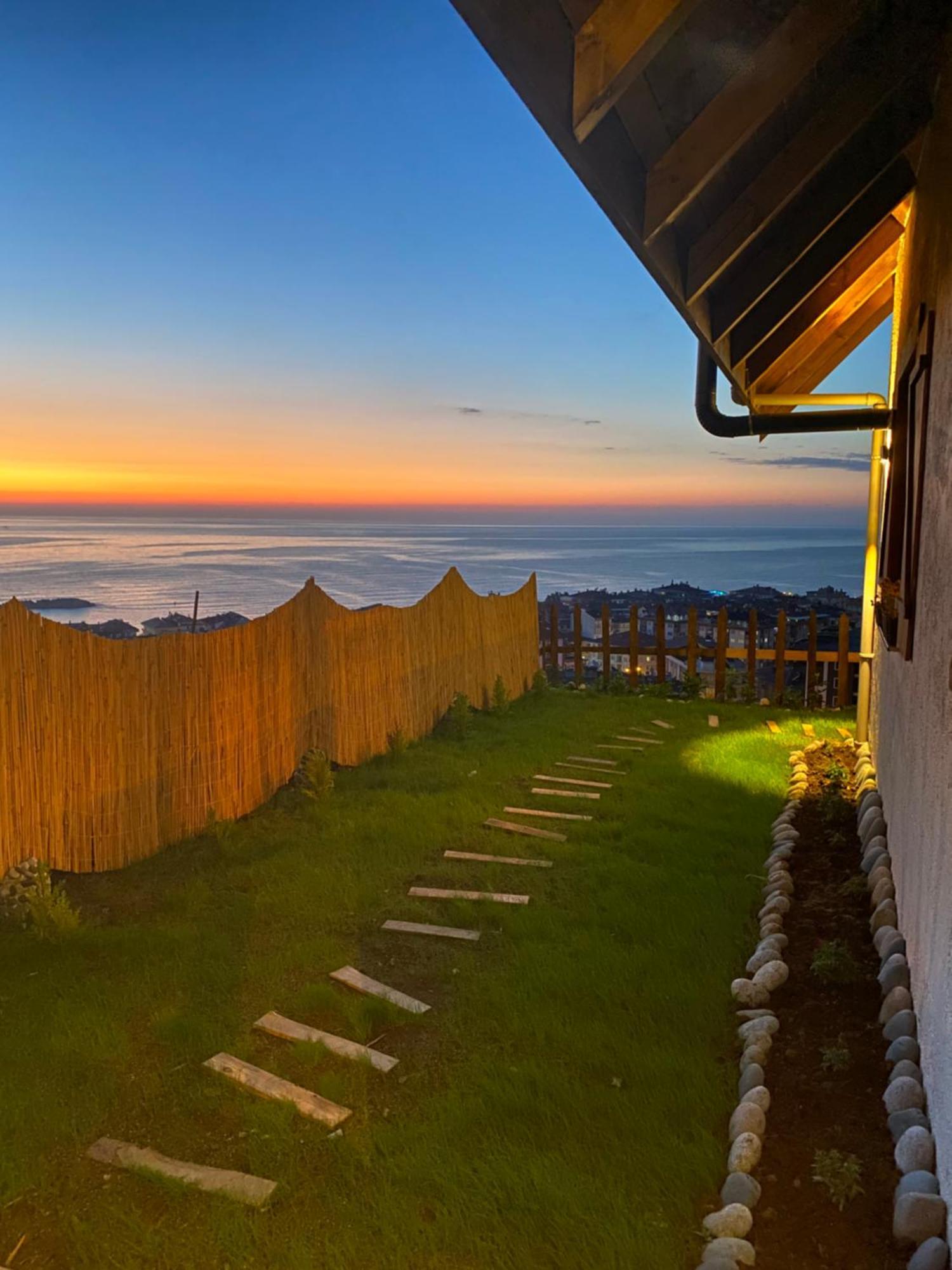 Lavinya Suit Bungalov Rize Exteriör bild