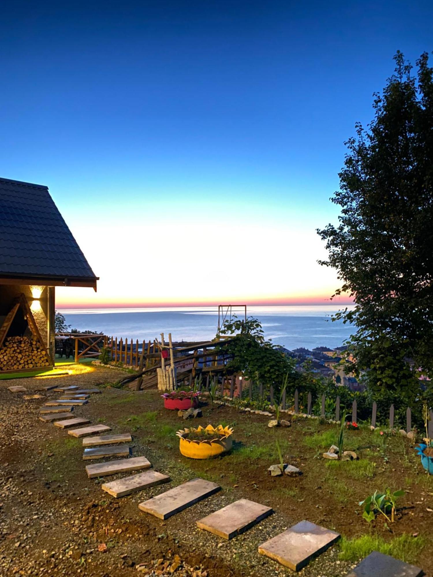 Lavinya Suit Bungalov Rize Exteriör bild