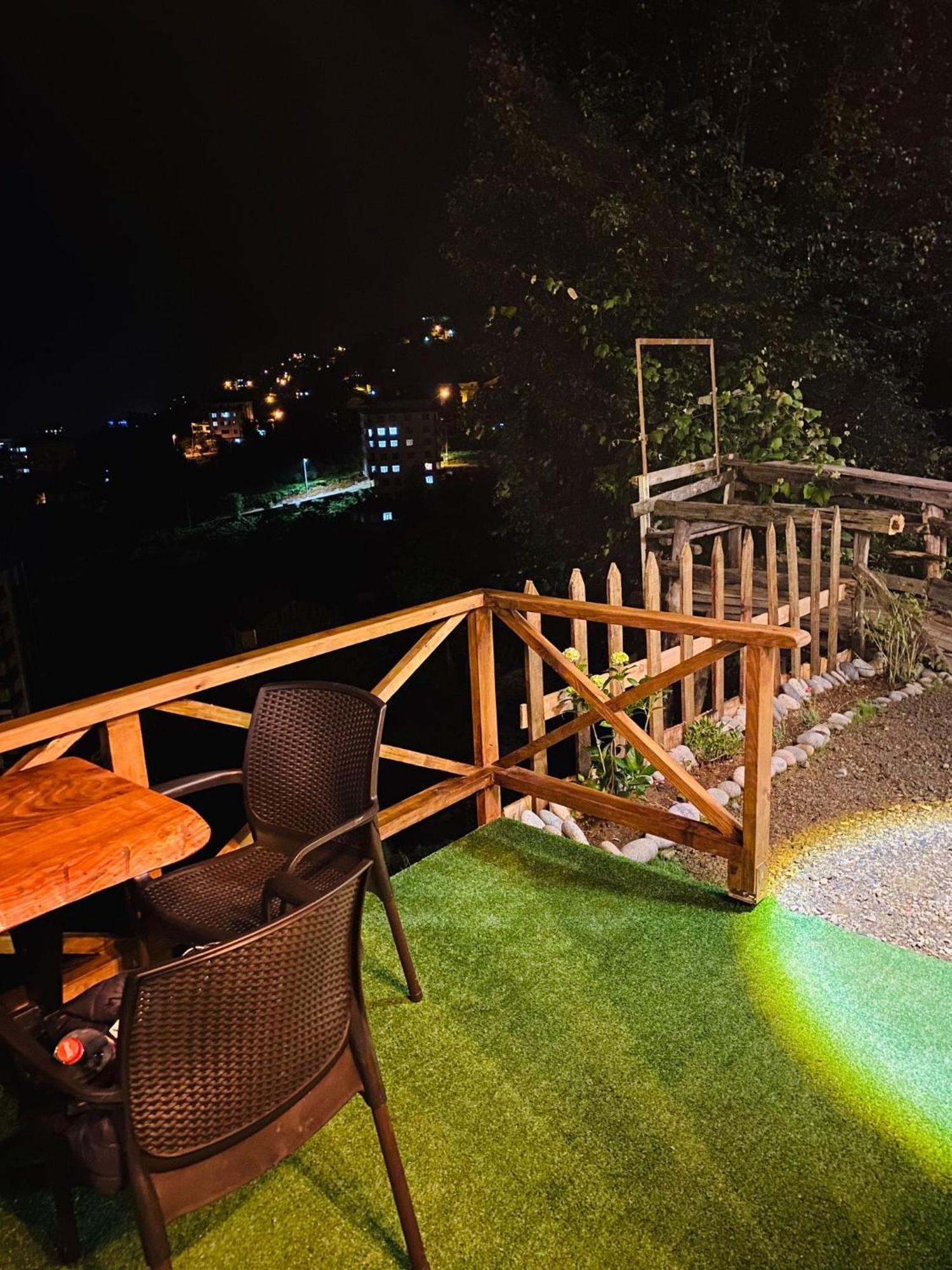 Lavinya Suit Bungalov Rize Exteriör bild