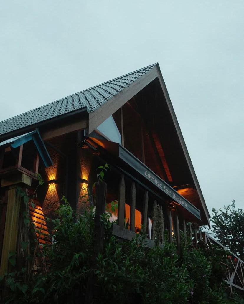 Lavinya Suit Bungalov Rize Exteriör bild